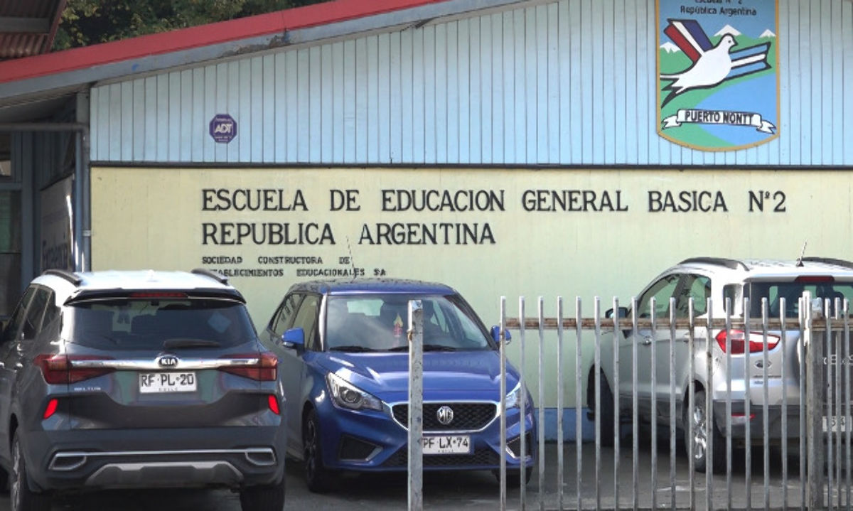 DAEM Puerto Montt ejecuta reforzamiento de plan preventivo de desratización en establecimientos educacionales