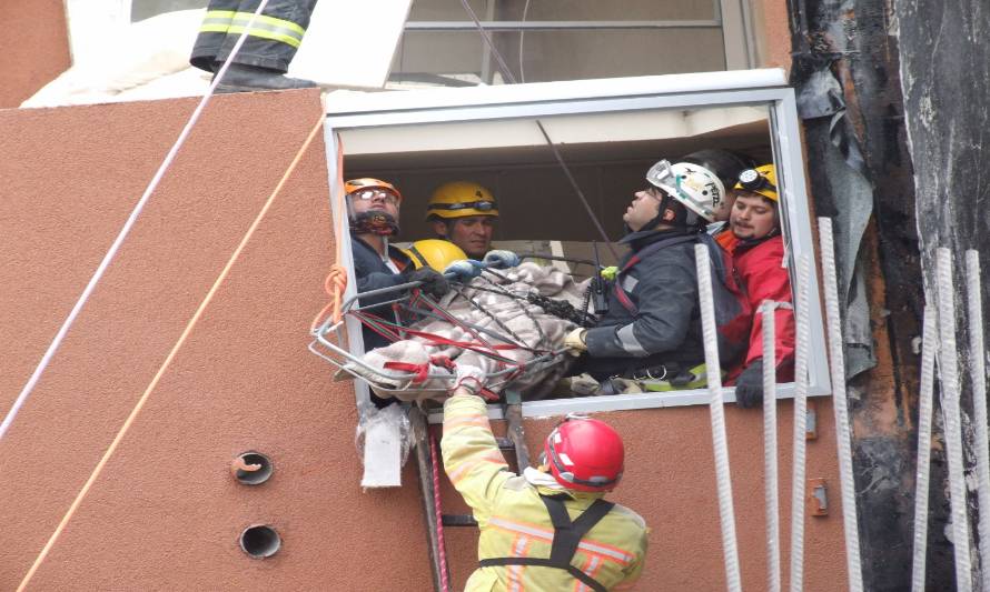 Bomberos la Cuarta Compañía de Puerto Montt conmemoraron su participación en el 27F