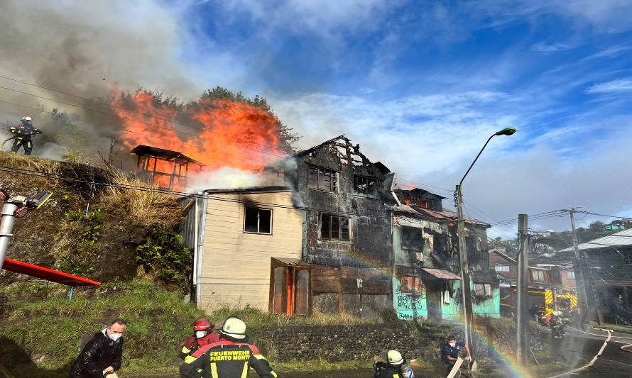 Incendio en Crucero con Trigal afectó a casa que ya se  había quemado antes.