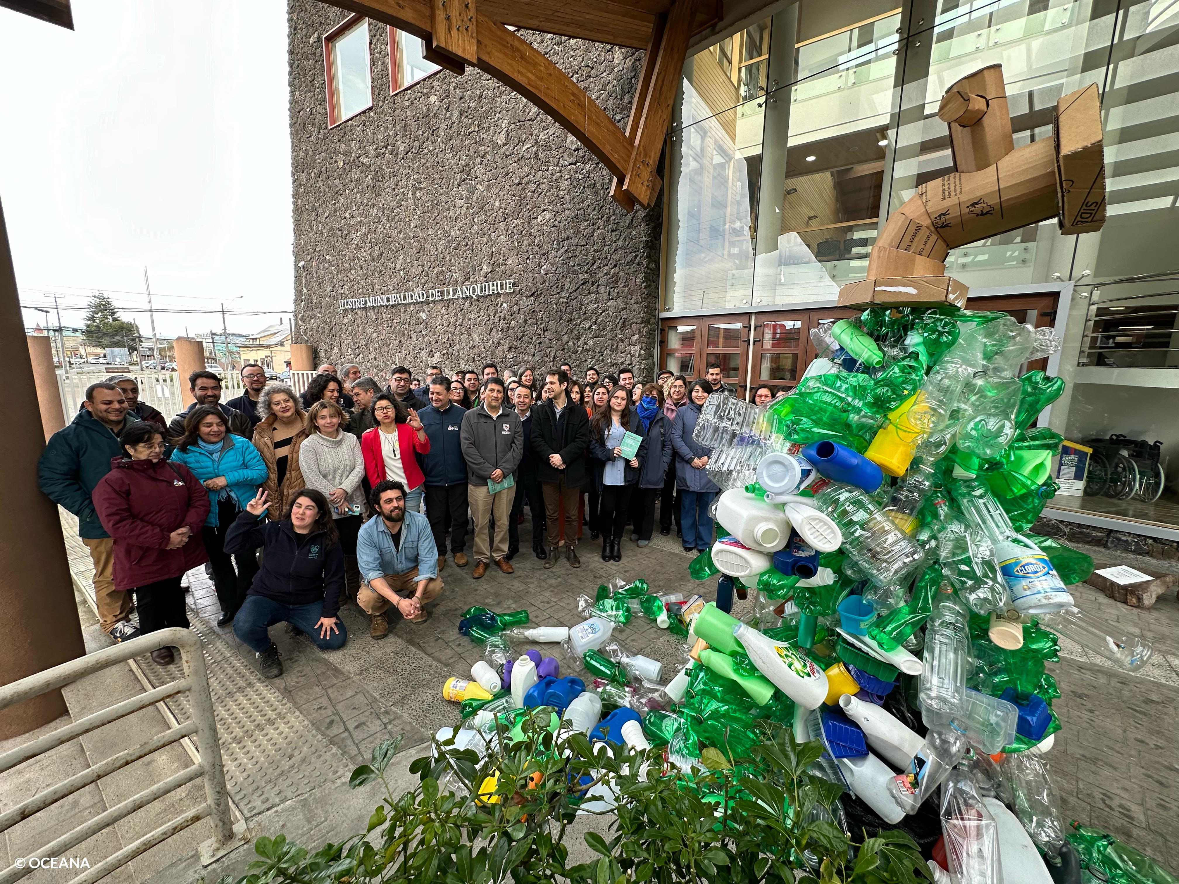  Comunidades de 11 regiones de Chile construyeron 51 grifos con basura plástica de un solo uso