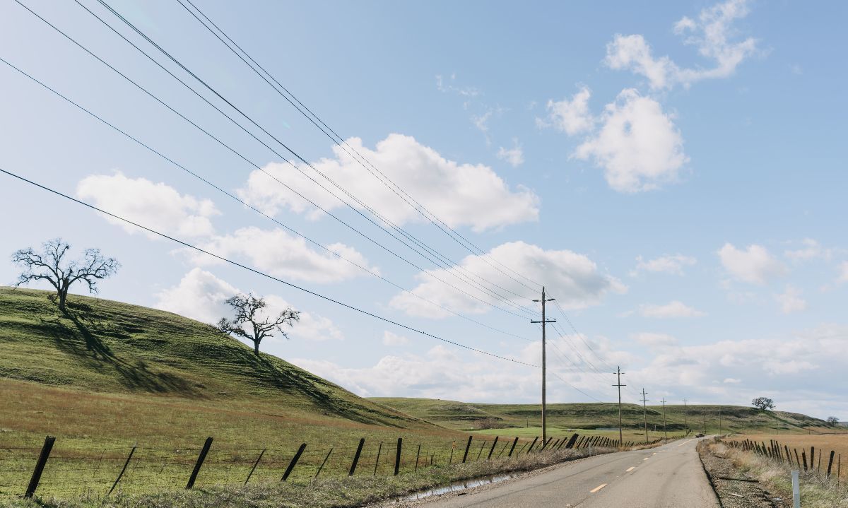 Gobierno Regional de Los Lagos aprueba cartera de proyectos para la Extensión Eléctrica Rural